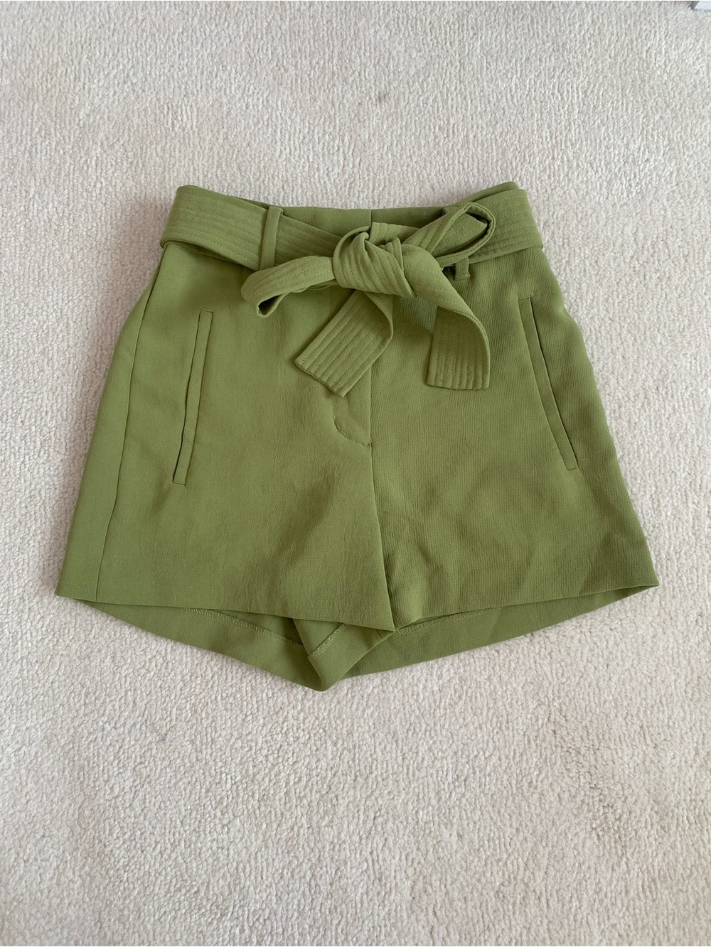 Aritzia Wilfred Green High-Waist Tie-Belt Shorts
